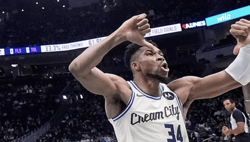 开云官网-字母哥谈主场球迷嘘声：被嘘我就会回应，我觉得这并不公平