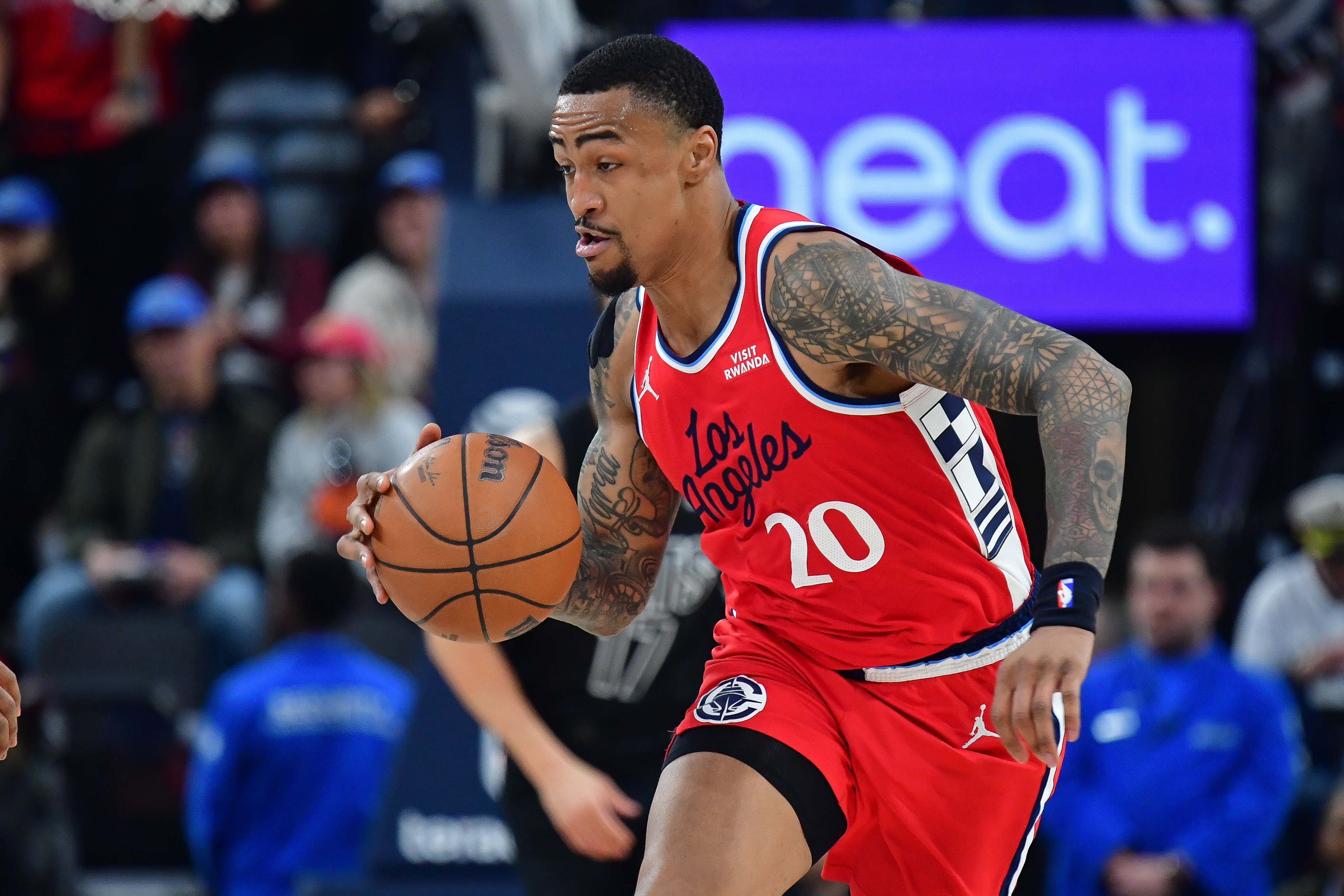 开云-空间型4号位！科林斯近10场场均16.7分 投篮命中率67% 三分62%