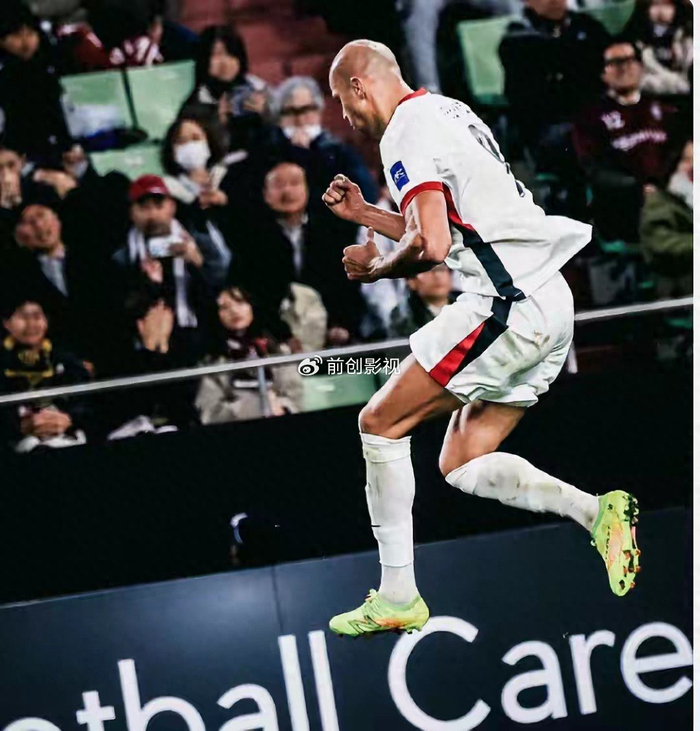 费利佩喊话国足：我免费踢球，足协敢接招吗？|费利佩-古铁雷斯|路易斯-费利佩|中国男足|成都蓉城|巴西足球_新浪体育_新浪新闻